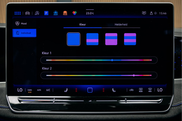 Volkswagen Passat R-Line Diesel | Trekhaak | Pano | Head-up | Stoelmassage |
