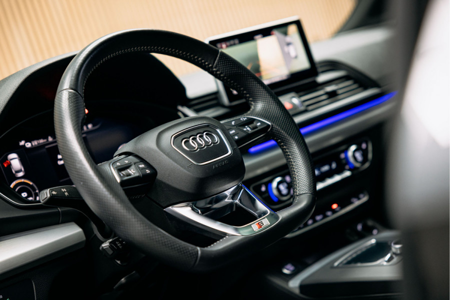 Audi Q5 55 TFSI e quattro Competition | Daytona Grey | Pano | B/O | Stoelverwarming |