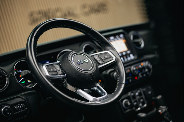Jeep Wrangler Unlimited 4xe 380 Rubicon Dikke Custom Made Jeep Wrangler, Cabrio top elektrische bedienbaar.