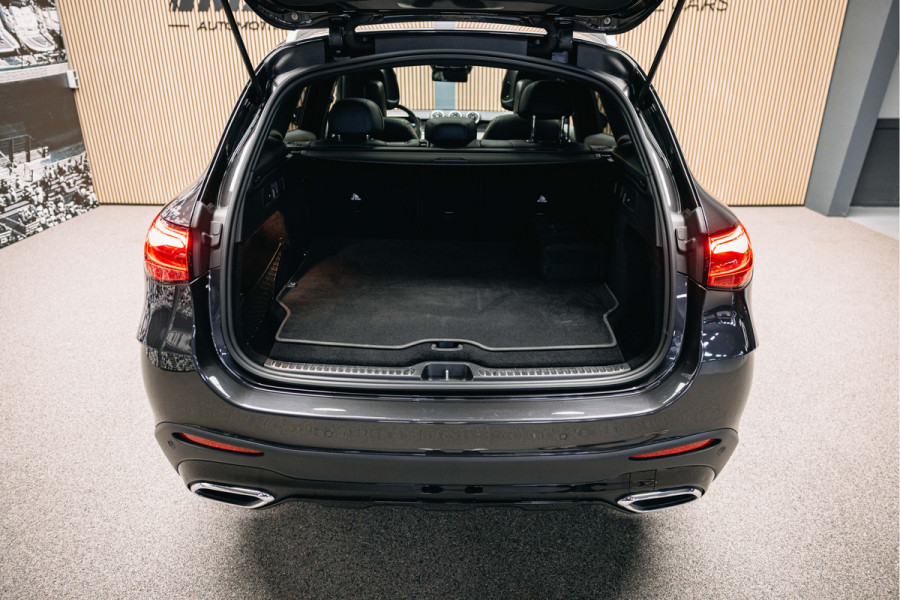 Mercedes-Benz GLC 300e 4MATIC AMG Line | Pano | Stoelverwarming | 360 camera | AMG Look |