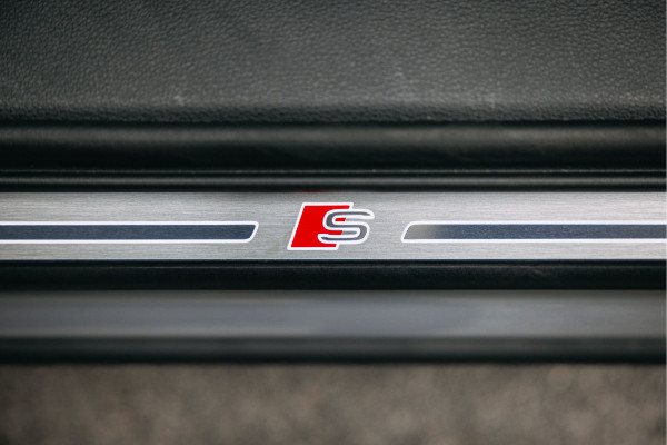 Audi Q7 55 TFSI quattro Pro Line S | Nardo | RS zetels | carbon inleg | Pano | B/O | Head-Up |