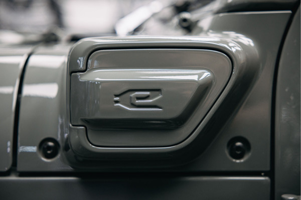 Jeep Wrangler Unlimited 4xe 380 Sahara | Corse Edition Custom made | Unieke kleur | Hybride |