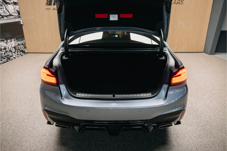 BMW 5 Serie 540i High Executive Edition | Pano | Head-Up | M-Sportpakket | Dealer Onderhouden |