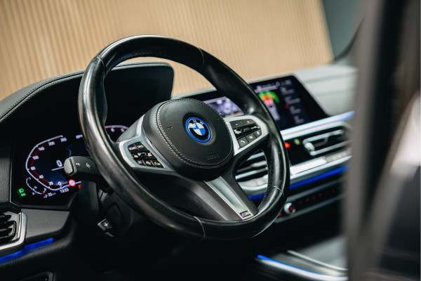 BMW X5 xDrive45e High Executive | Pano | Trekhaak | Luchtvering  | Stoelverwarming |
