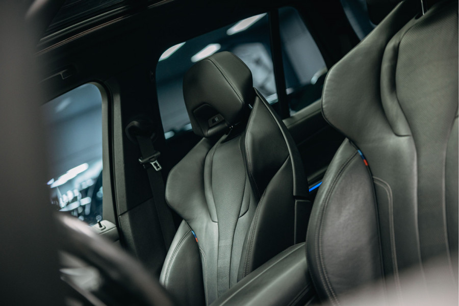 BMW X5 xDrive45e High Executive | Pano | Trekhaak | Luchtvering  | Stoelverwarming |