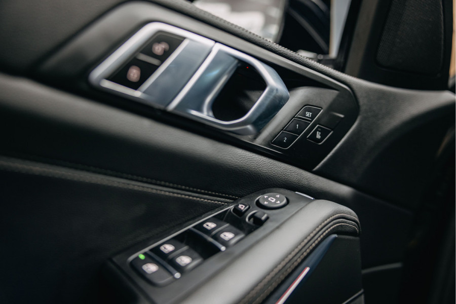 BMW X5 xDrive45e High Executive | Pano | Trekhaak | Luchtvering  | Stoelverwarming |