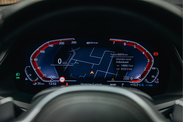 BMW X5 xDrive45e High Executive | Pano | Trekhaak | Luchtvering  | Stoelverwarming |