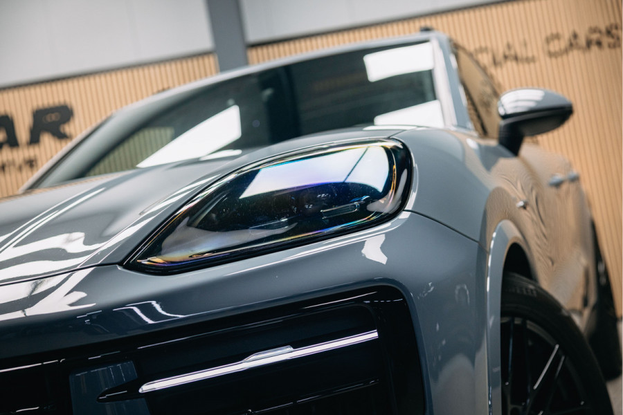 Porsche Cayenne 3.0 E-Hybrid | Pano |  stoelverwarming | Sport Chrono | 360 camera |