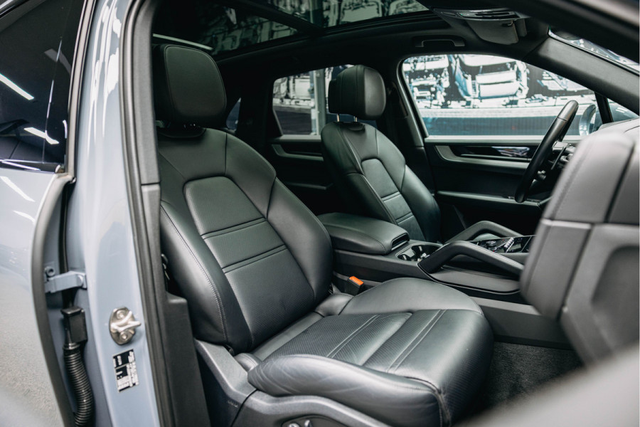 Porsche Cayenne 3.0 E-Hybrid | Pano |  stoelverwarming | Sport Chrono | 360 camera |