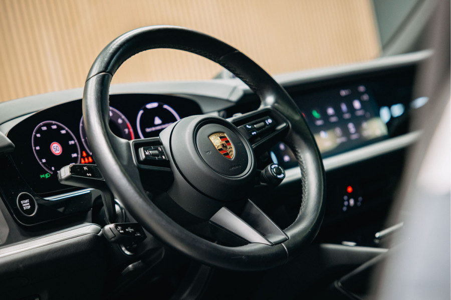 Porsche Cayenne 3.0 E-Hybrid | Pano |  stoelverwarming | Sport Chrono | 360 camera |