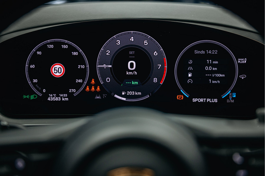 Porsche Cayenne 3.0 E-Hybrid | Pano |  stoelverwarming | Sport Chrono | 360 camera |