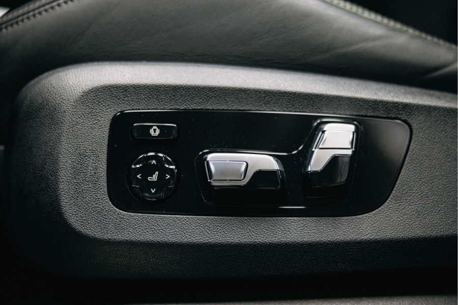 BMW X5 xDrive50e | M uitgevoerd | Trekhaak | Alcantara hemel | Luchtvering | Full PPF in- en exterieur | Skylounge |