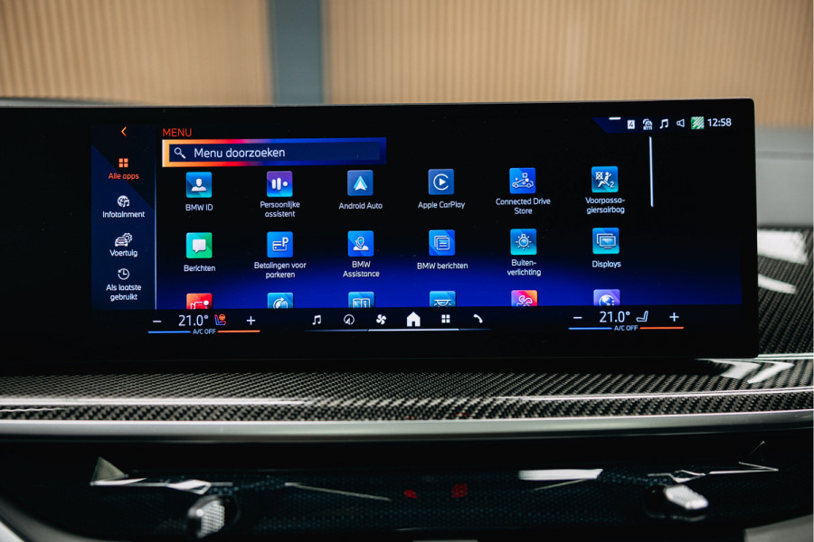 BMW X5 xDrive50e | M uitgevoerd | Trekhaak | Alcantara hemel | Luchtvering | Full PPF in- en exterieur | Skylounge |