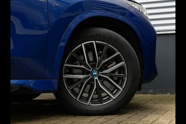 BMW X1 xDrive30e M-Sport - Pano - Trekhaak - Driving Ass Prof - Head-Up - Harman Kardon