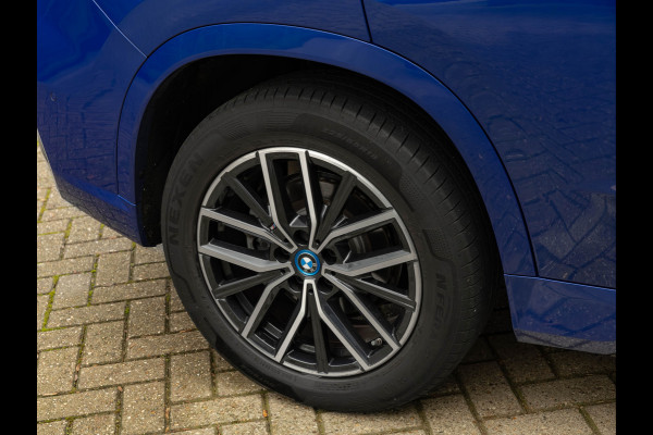 BMW X1 xDrive30e M-Sport - Pano - Trekhaak - Driving Ass Prof - Head-Up - Harman Kardon