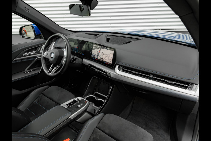BMW X1 xDrive30e M-Sport - Pano - Trekhaak - Driving Ass Prof - Head-Up - Harman Kardon
