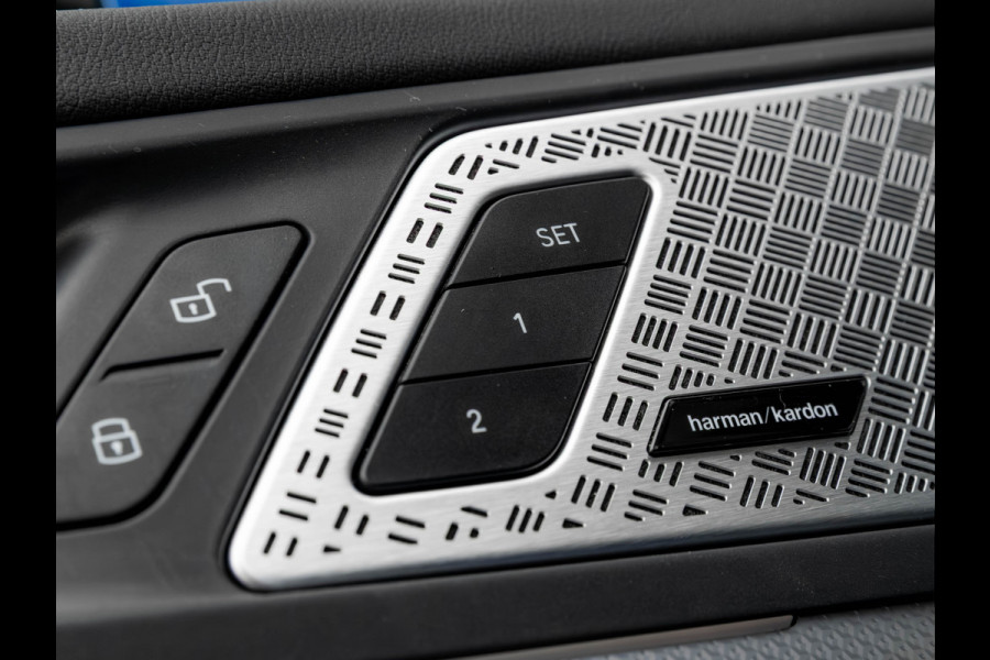 BMW X1 xDrive30e M-Sport - Pano - Trekhaak - Driving Ass Prof - Head-Up - Harman Kardon