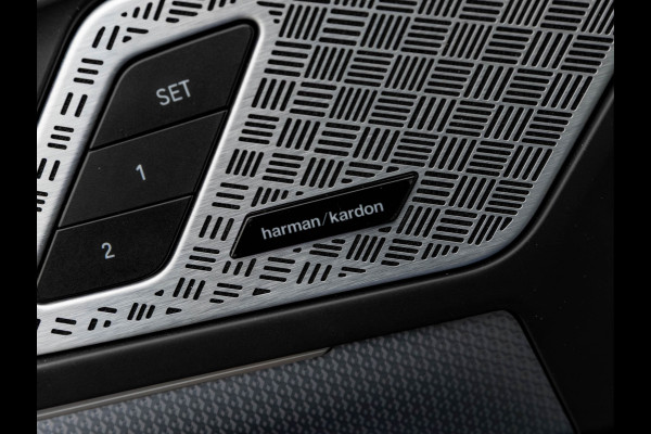 BMW X1 xDrive30e M-Sport - Pano - Trekhaak - Driving Ass Prof - Head-Up - Harman Kardon