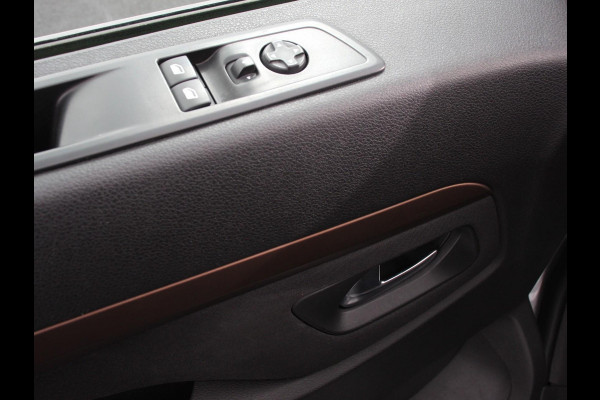 Toyota PROACE Electric Verso Luxury L2 8p PERSONENBUS | Navigatie | Apple Carplay/Android Auto | Climate Control | Lichtmetalen velgen | Cruise Control |