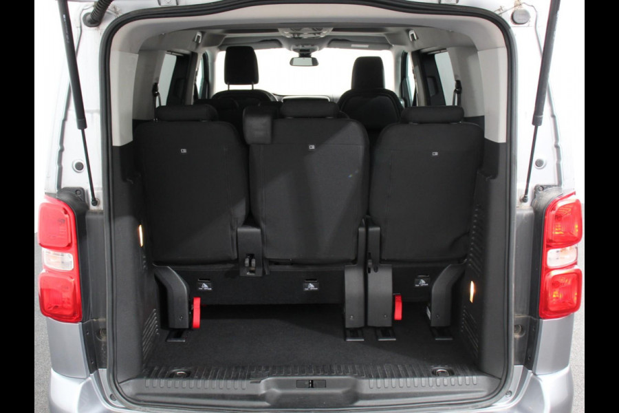 Toyota PROACE Electric Verso Luxury L2 8p PERSONENBUS | Navigatie | Apple Carplay/Android Auto | Climate Control | Lichtmetalen velgen | Cruise Control |