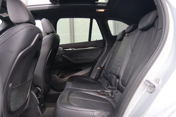 BMW X1 XDrive25i M Sport / PANODAK / HUD / KEYLESS / MEMORY / H&K / CAMERA
