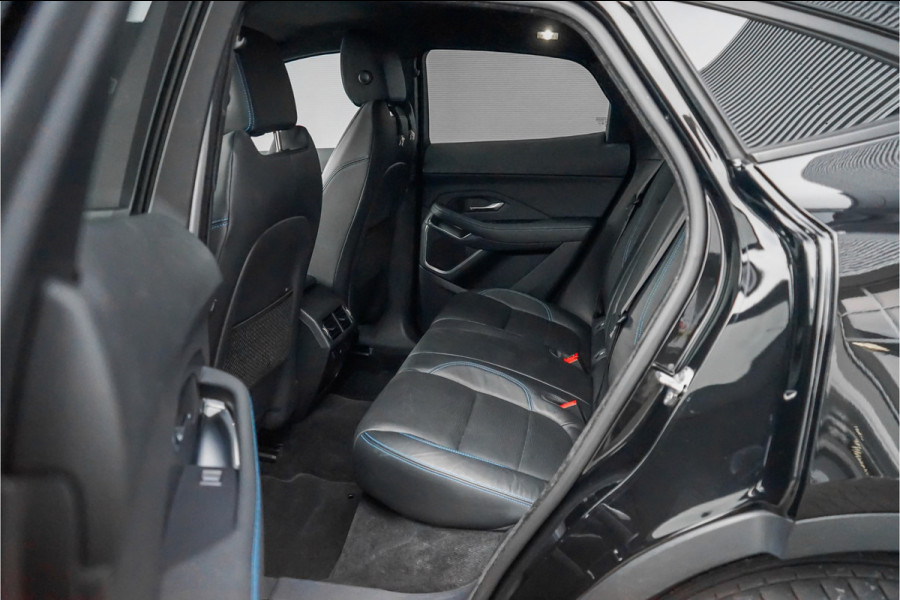 Jaguar E-Pace 2.0 P250 AWD HSE R-Dynamic CarPlay Trekhaak Camera 19"