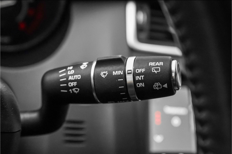 Jaguar E-Pace 2.0 P250 AWD HSE R-Dynamic CarPlay Trekhaak Camera 19"