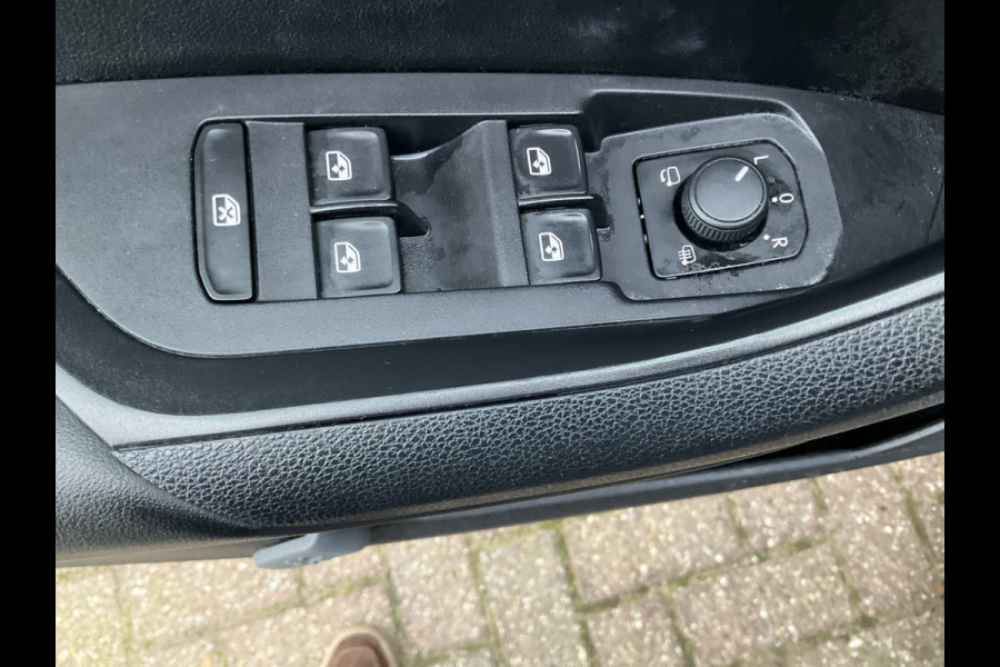 Škoda Kodiaq 1.5 TSI Aut7 DAB Nav/Cam Stoelverw. Business Edition