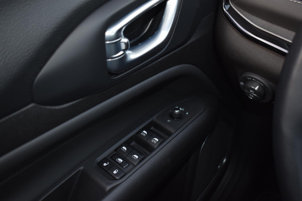 Jeep Compass 1.5T e-Hybrid S Aut. | Leder | LED | Stoelverw. | 360 Camera | Navi | Incl. garantie