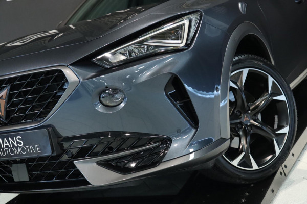 CUPRA Formentor 1.5 TSI / PANODAK / KUIPSTOELEN / MEMORY / CAMERA / LEDER / KEYLESS