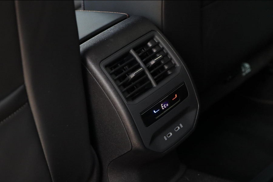 CUPRA Formentor 1.5 TSI / PANODAK / KUIPSTOELEN / MEMORY / CAMERA / LEDER / KEYLESS