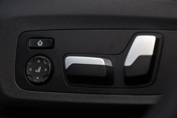 BMW X3 XDrive30i M Sport / PANODAK / HUD / MEMORY / DODEHOEK / KEYLESS