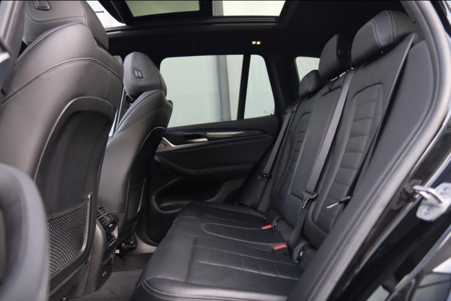 BMW X3 XDrive30i M Sport / PANODAK / HUD / MEMORY / DODEHOEK / KEYLESS