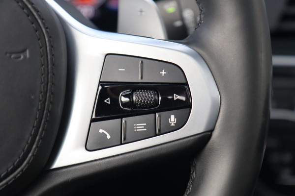 BMW X3 XDrive30i M Sport / PANODAK / HUD / MEMORY / DODEHOEK / KEYLESS