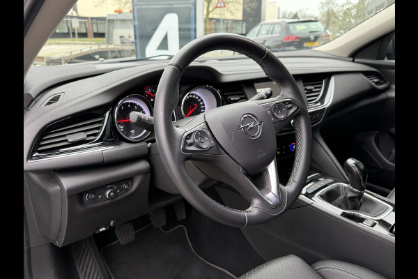 Opel Insignia Sports Tourer BWJ 10-2020 | 1.5T 165PK Business Executive | LEER | TREKHAAK | STOELVERW | NAVI | CLIMA | CARPLAY | PDC | PRIVACY GLASS |