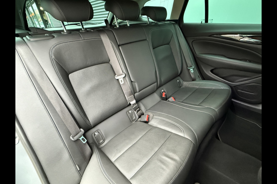 Opel Insignia Sports Tourer BWJ 10-2020 | 1.5T 165PK Business Executive | LEER | TREKHAAK | STOELVERW | NAVI | CLIMA | CARPLAY | PDC | PRIVACY GLASS |