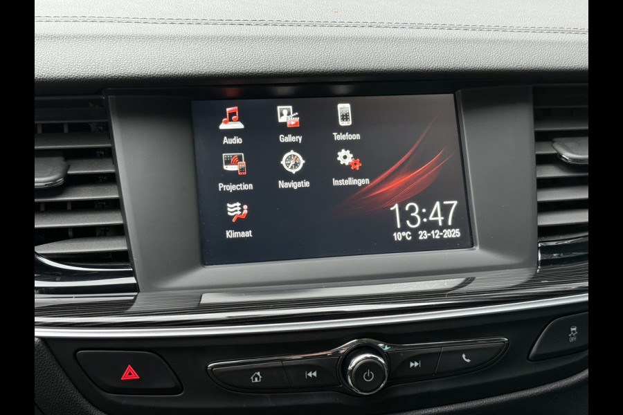 Opel Insignia Sports Tourer BWJ 10-2020 | 1.5T 165PK Business Executive | LEER | TREKHAAK | STOELVERW | NAVI | CLIMA | CARPLAY | PDC | PRIVACY GLASS |
