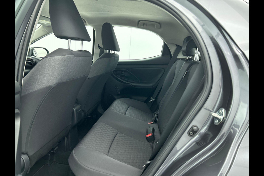 Toyota Yaris 1.5 Hybrid Automaat Active | Airco | Navigatie | Apple Carplay/Android Auto | Camera Achter | Adaptive Cruise Control