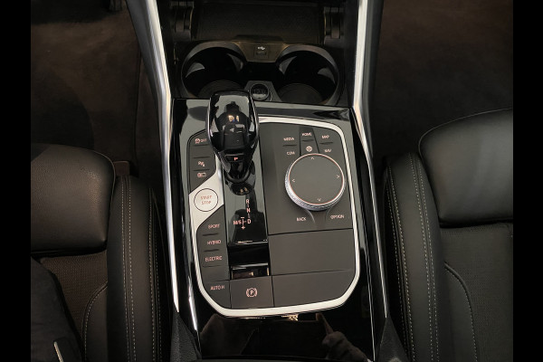 BMW 3 Serie Touring 320e Sportline Panoramadak / Led verlichting / Carplay/ Wit metallic /