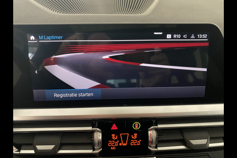 BMW 3 Serie Touring 320e Sportline Panoramadak / Led verlichting / Carplay/ Wit metallic /
