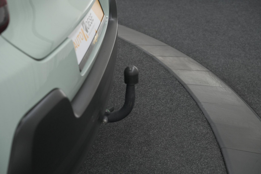 Citroën C3 PureTech 82 Feel Edition | Trekhaak | Apple Carplay | Climate Control