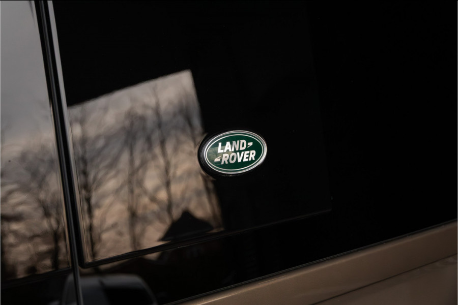 Land Rover Defender 110 3.0 D250 S Standkachel - Black Pack