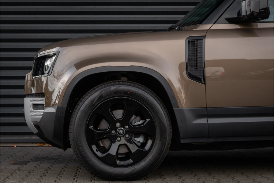 Land Rover Defender 110 3.0 D250 S Standkachel - Black Pack