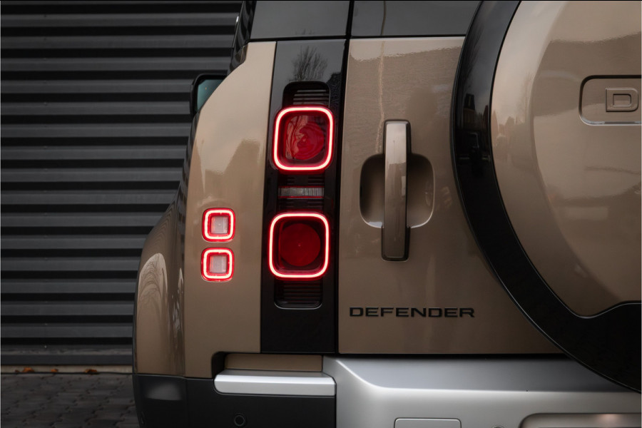 Land Rover Defender 110 3.0 D250 S Standkachel - Black Pack