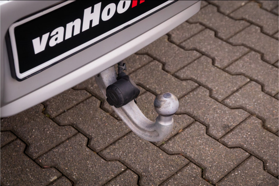 Land Rover Defender 110 3.0 D250 S Standkachel - Black Pack