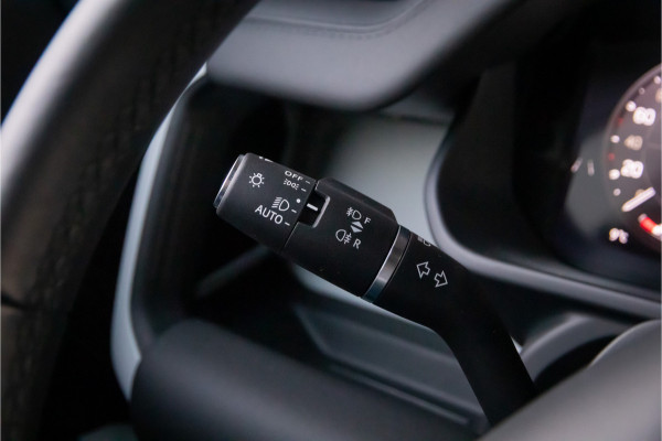 Land Rover Defender 110 3.0 D250 S Standkachel - Black Pack