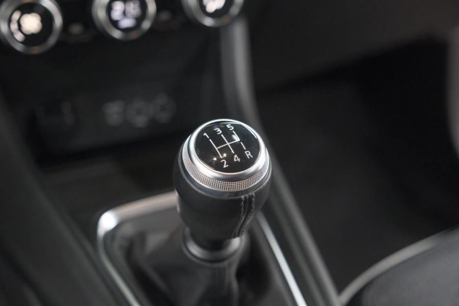 Renault Captur TCe 100 Intens | Camera | Navigatie | Parkeersensoren | Apple Carplay