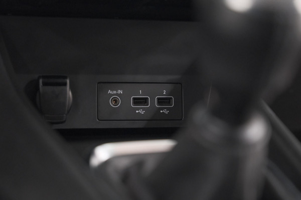 Renault Captur TCe 100 Intens | Camera | Navigatie | Parkeersensoren | Apple Carplay