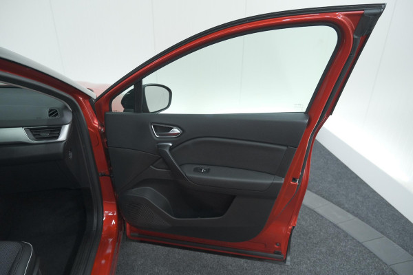 Renault Captur TCe 100 Intens | Camera | Navigatie | Parkeersensoren | Apple Carplay