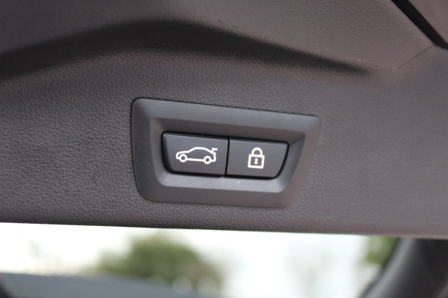 BMW X5 xDrive40i High Exe. M Sport / Panoramadak / 360Camera / Head-up / Achterasbesturing / Laser LED / Softclose / 22'' / Harman Kardon / Stoelventilatie / Stoelverwarming 4x / DAB / Dodehoek / ACC